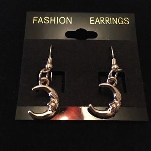 Handmade hypoallergenic moon earrings!